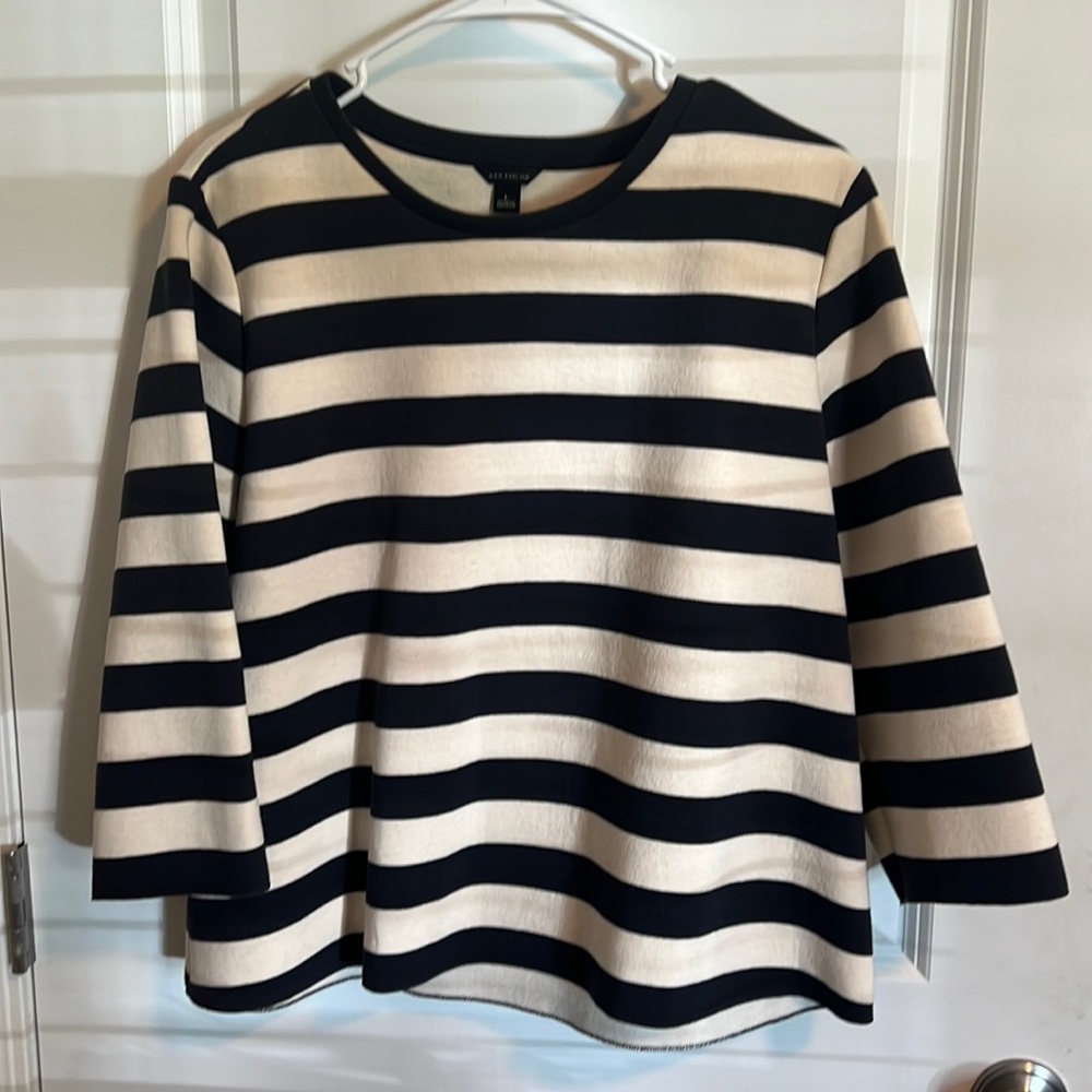 Anna Taylor top